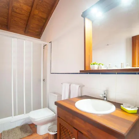 Nice With Fantastic Views Of The Coastline Of Tenerife *